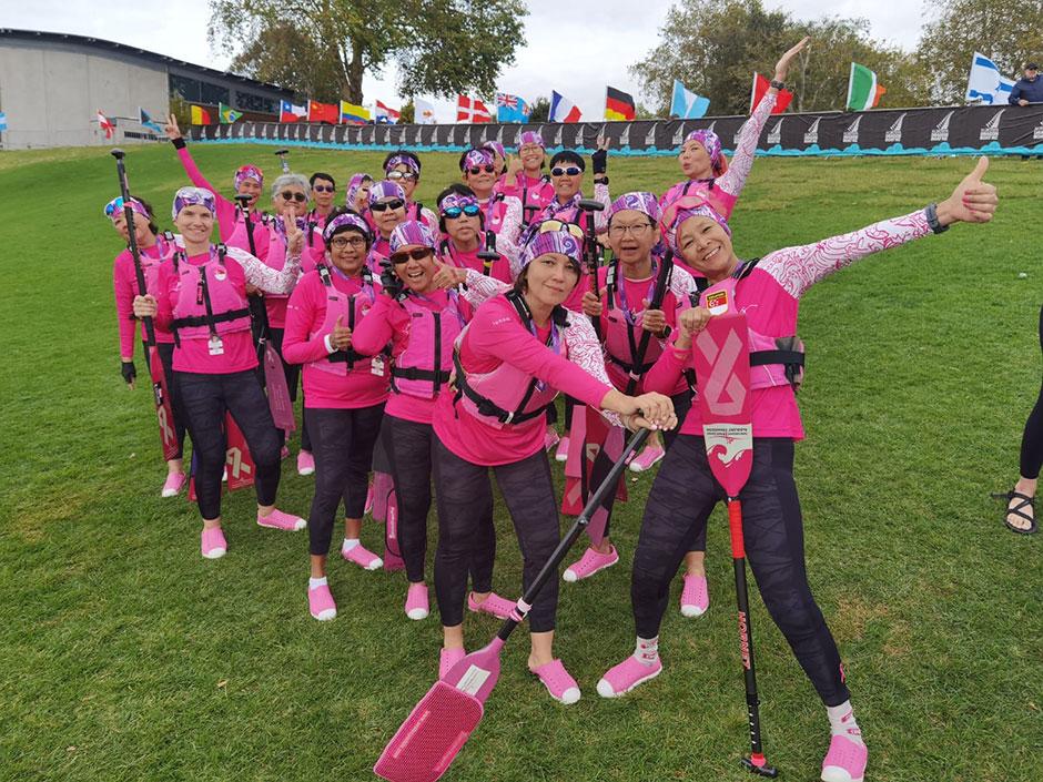 anusuya chia with dragon boat team